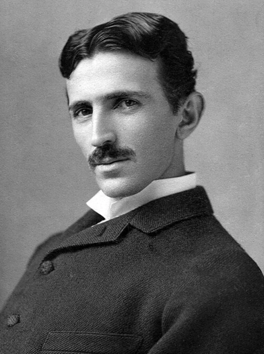 Nikola  Tesla